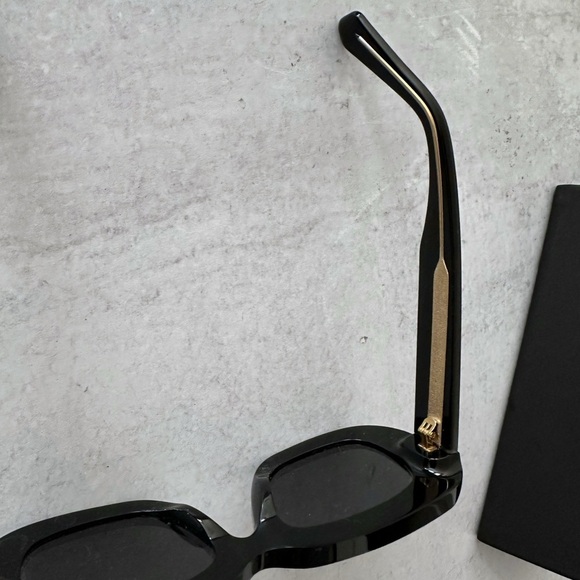 Rewrites Unfazed Rectangle Sunglasses - Picture 4 of 7